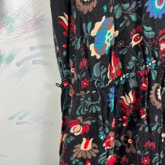 FOREVER 21 Contemporary Black Floral Print Mini Dress - Picture 5 of 12
